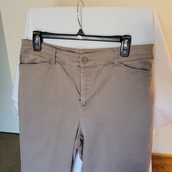 BUY 3, get 1 FREE (SEE DETAILS), Croft & Barrow Capri (313) - Picture 2 of 9